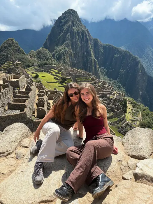 Sacred Valley VIP Tour + Machu Picchu Connection 2 Days and 1 Night